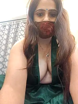 shreya1765 online show from November 12, 2025, 10:19 am