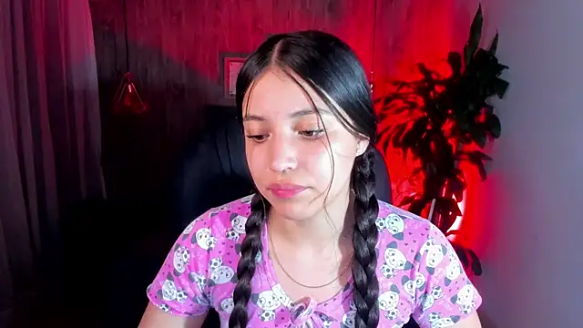 Snapshot of Brittany__18 chatting on January 12, 2025, 7:31 pm Brittany 18 online show from January 12, 2025, 7:31 pm