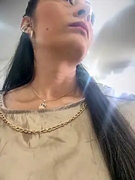 BELLA--26 online show from November 29, 2025, 12:49 pm