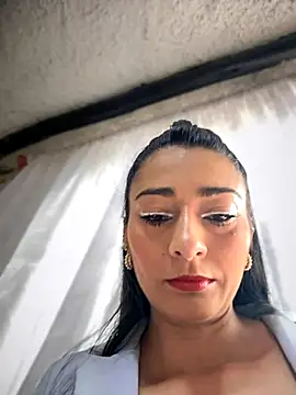 BELLA--26 online show from September 15, 2025, 1:33 pm