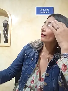 BELLA--26 online show from March 14, 2025, 8:38 pm