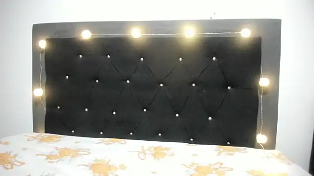 violetadumsper online show from April 13, 2026, 4:16 am