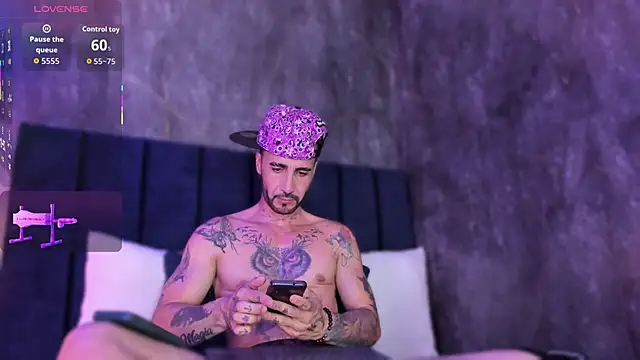 Snapshot of Lancelot_Benwick chatting on November 26, 2025, 8:31 pm Lancelot Benwick online show from November 26, 2025, 8:31 pm