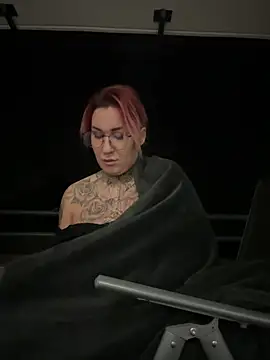 Mia-Fuchs online show from February 12, 2025, 5:26 am