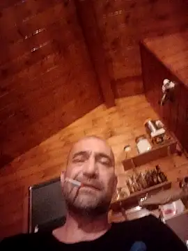 Snapshot of javierpasteur69 chatting on October 29, 2025, 5:23 pm javierpasteur69 online show from October 29, 2025, 5:23 pm