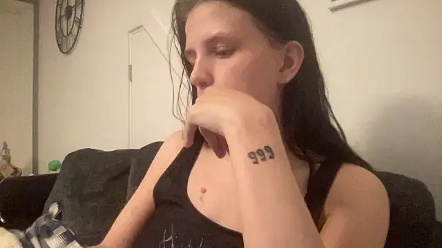 dixie leigh online show from January 13, 2025, 10:45 pm