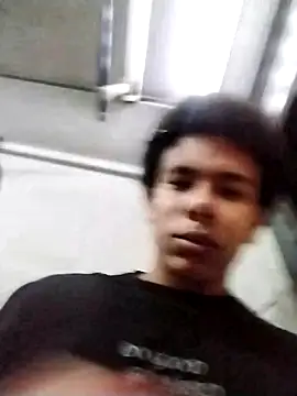 Snapshot of whoislone chatting on February 13, 2025, 11:58 pm whoislone online show from February 13, 2025, 11:58 pm