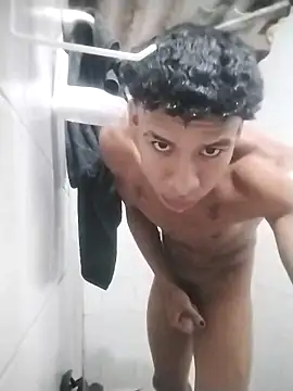 Snapshot of whoislone chatting on December 22, 2025, 11:16 pm whoislone online show from December 22, 2025, 11:16 pm