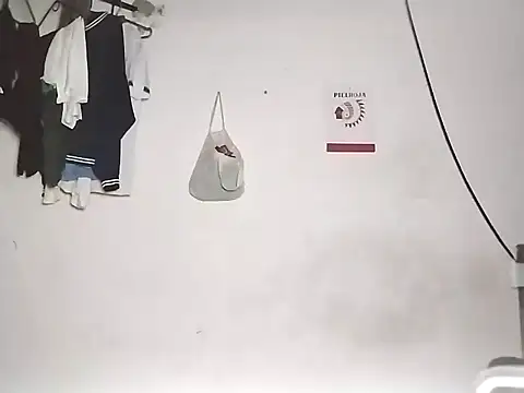 Snapshot of whoislone chatting on February 6, 2025, 7:45 am whoislone online show from February 6, 2025, 7:45 am