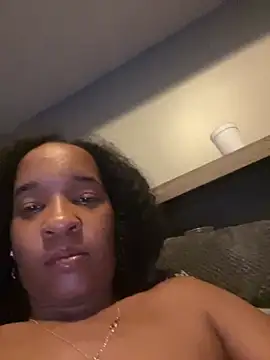 Snapshot of lunalustycumslut chatting on March 15, 2025, 7:31 am lunalustycumslut online show from March 15, 2025, 7:31 am