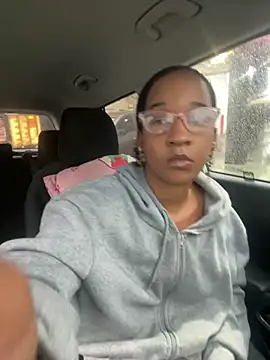 Snapshot of lunalustycumslut chatting on February 12, 2025, 10:04 pm lunalustycumslut online show from February 12, 2025, 10:04 pm