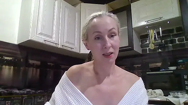 Snapshot of Mariana_har777 chatting on February 4, 2025, 8:06 pm Mariana har777 online show from February 4, 2025, 8:06 pm