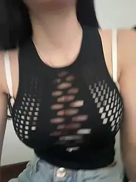 Snapshot of Maddy_Jones chatting on February 13, 2025, 1:40 am Maddy Jones online show from February 13, 2025, 1:40 am
