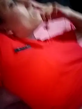 Snapshot of Anniee_x chatting on April 8, 2026, 1:40 am Anniee x online show from April 8, 2026, 1:40 am