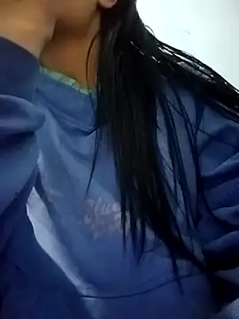 Snapshot of Anniee_x chatting on March 24, 2026, 2:11 am Anniee x online show from March 24, 2026, 2:11 am