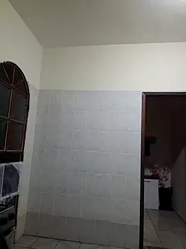 Snapshot of AliceRuivinha2 chatting on March 20, 2025, 12:08 am AliceRuivinha2 online show from March 20, 2025, 12:08 am