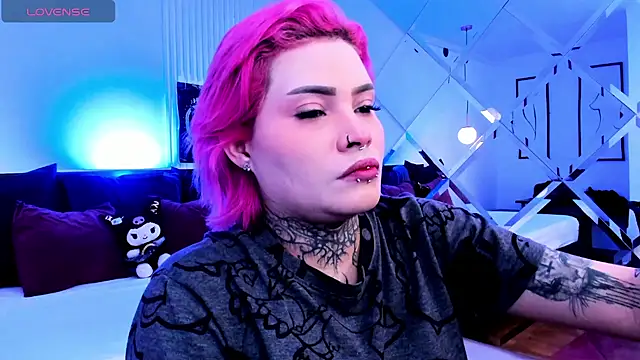 Snapshot of jinxv_nuss chatting on April 15, 2026, 2:06 am jinxv nuss online show from April 15, 2026, 2:06 am
