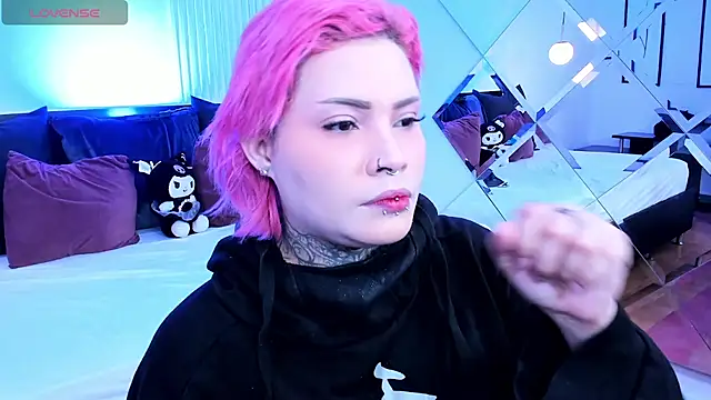 Snapshot of jinxv_nuss chatting on April 17, 2026, 2:03 am jinxv nuss online show from April 17, 2026, 2:03 am