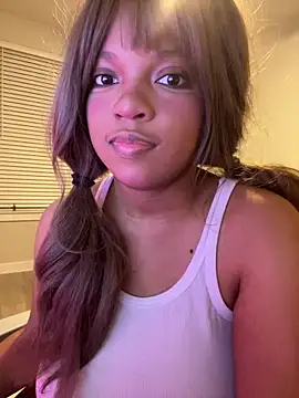 AwkwardJasminee online show from January 18, 2026, 6:50 am