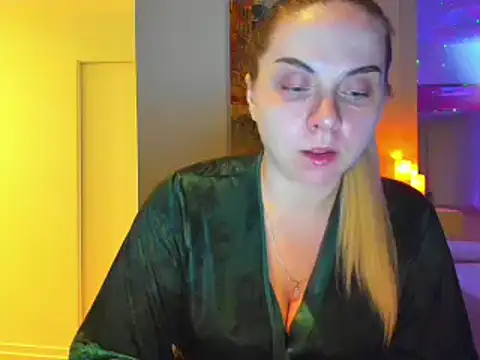 Snapshot of HappyIva chatting on January 26, 2025, 8:46 am HappyIva online show from January 26, 2025, 8:46 am
