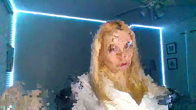 HappyIva online show from December 20, 2025, 5:38 pm