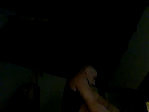 Snapshot of GoloZeusMax chatting on November 2, 2025, 10:48 pm GoloZeusMax online show from November 2, 2025, 10:48 pm