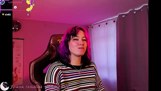 Snapshot of _zephyr_ chatting on November 2, 2025, 9:31 pm  zephyr  online show from November 2, 2025, 9:31 pm