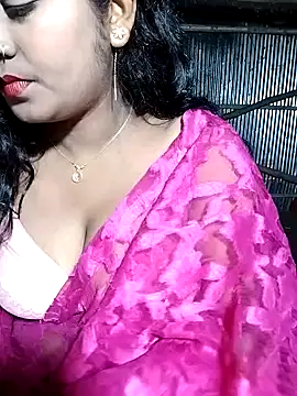 Snapshot of YERY_HOT chatting on February 11, 2025, 8:20 pm YERY HOT online show from February 11, 2025, 8:20 pm