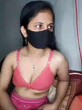 Snapshot of Hot_Nila chatting on February 12, 2025, 5:16 pm Hot Nila online show from February 12, 2025, 5:16 pm