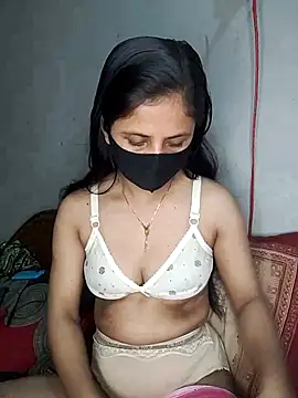 Snapshot of Hot_Nila chatting on March 4, 2025, 2:27 am Hot Nila online show from March 4, 2025, 2:27 am