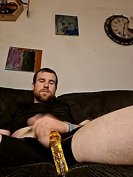 Snapshot of douchydan42 chatting on February 17, 2026, 6:27 pm douchydan42 online show from February 17, 2026, 6:27 pm