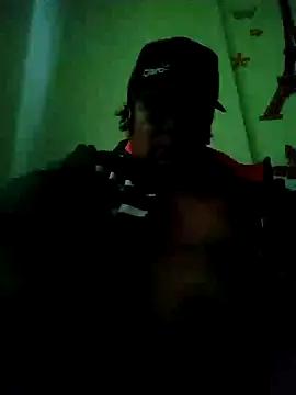 Snapshot of escorpio50jt chatting on March 1, 2025, 12:01 pm escorpio50jt online show from March 1, 2025, 12:01 pm