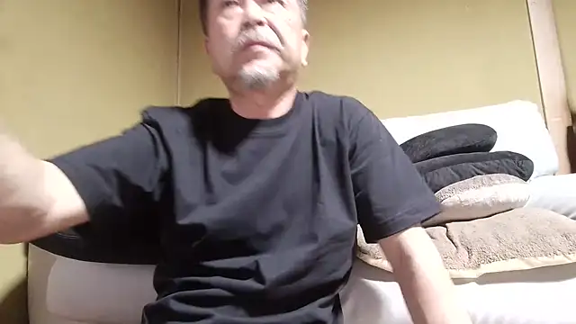 Ryo-j online show from May 16, 2026, 1:32 pm