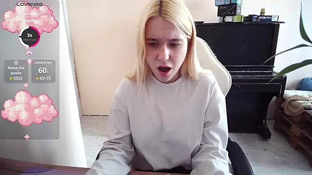 hornyyeva online show from February 20, 2025, 4:28 am