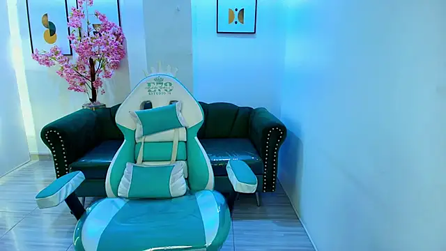 Arianna sweeet online show from November 14, 2025, 3:32 am