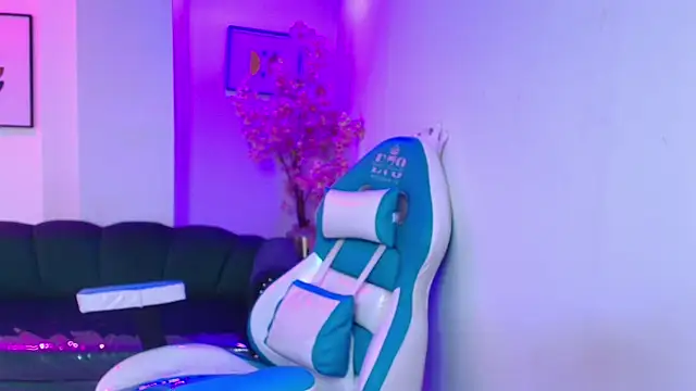 Arianna sweeet online show from April 7, 2026, 4:14 am