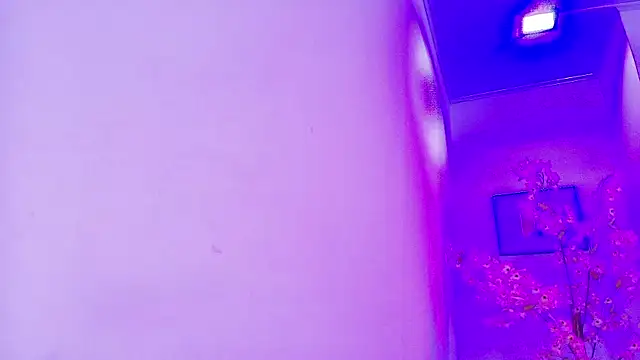 Snapshot of Arianna_sweeet chatting on May 17, 2026, 3:50 am Arianna sweeet online show from May 17, 2026, 3:50 am