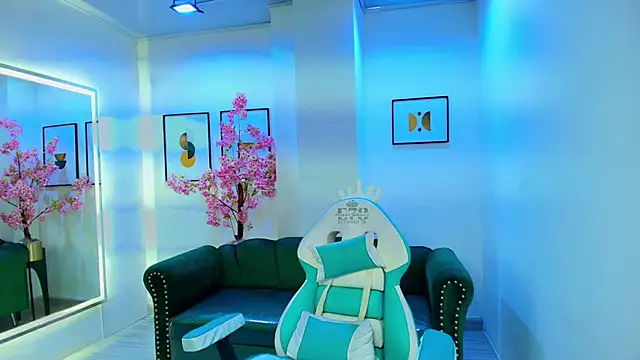 Arianna sweeet online show from November 9, 2025, 3:54 am