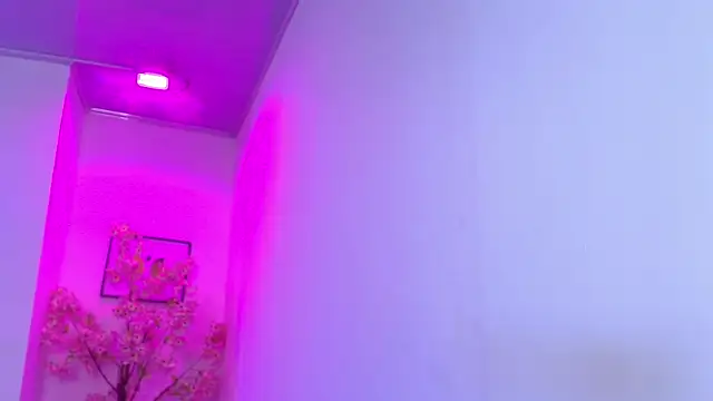 Arianna sweeet online show from March 29, 2026, 3:46 pm