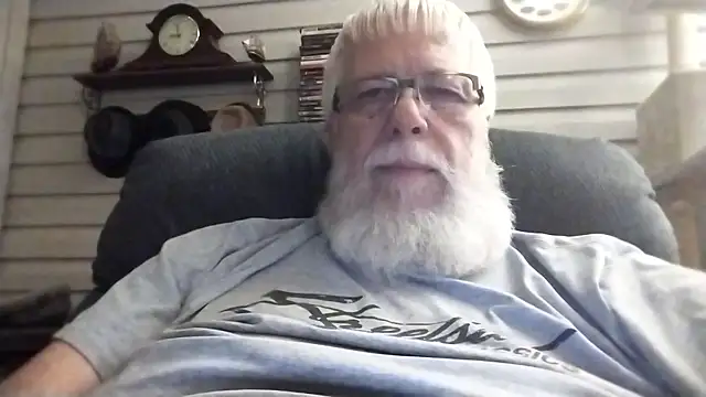 Snapshot of Futura_intx chatting on January 13, 2026, 2:59 am Futura intx online show from January 13, 2026, 2:59 am