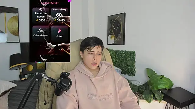 Snapshot of Thom_Ohtani chatting on March 8, 2026, 12:38 am Thom Ohtani online show from March 8, 2026, 12:38 am