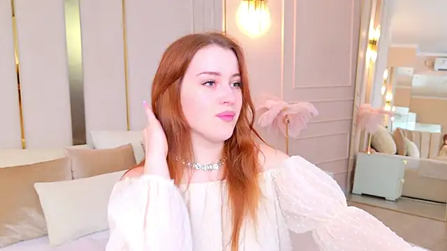 EllieGarson online show from November 12, 2025, 5:06 pm