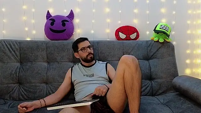 ErickBrant online show from March 7, 2025, 12:26 am