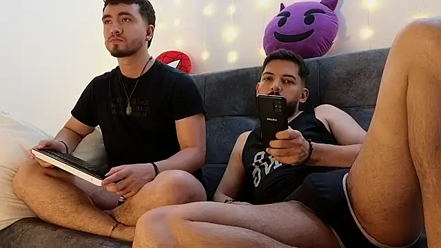 ErickBrant online show from February 11, 2025, 12:06 am