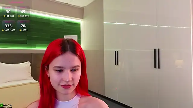 Rina Red online show from January 13, 2026, 1:42 am