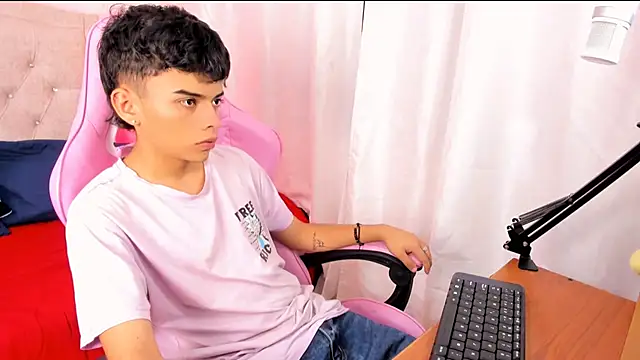 angelyoung18 online show from January 16, 2025, 6:48 pm