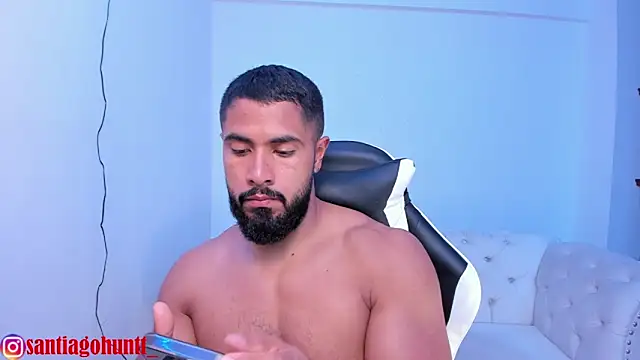 Santiago huntt online show from March 19, 2025, 8:54 pm