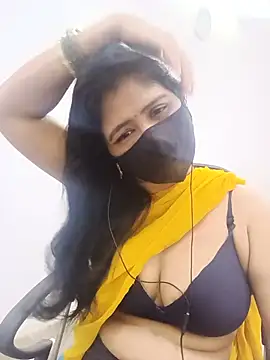 Snapshot of Lucky-Deepthi chatting on June 26, 2026, 1:11 am Lucky-Deepthi online show from June 26, 2026, 1:11 am