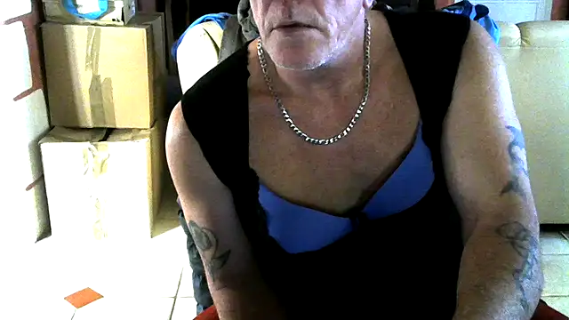 aigledauphin online show from December 4, 2025, 1:21 pm