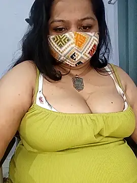 Snapshot of BigAssSarah chatting on February 12, 2026, 2:50 pm BigAssSarah online show from February 12, 2026, 2:50 pm